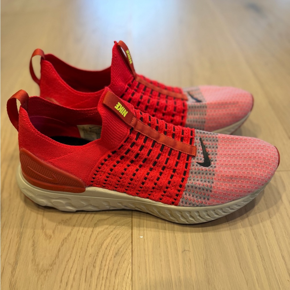 Nike Men’s React Phantom Flynit 2 - Picture 2 of 4